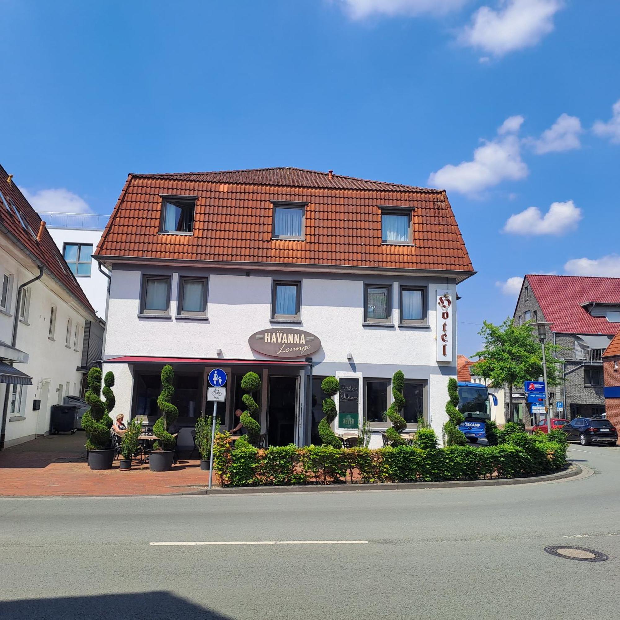 Hotel Ammerlaender Hof Westerstede Buitenkant foto