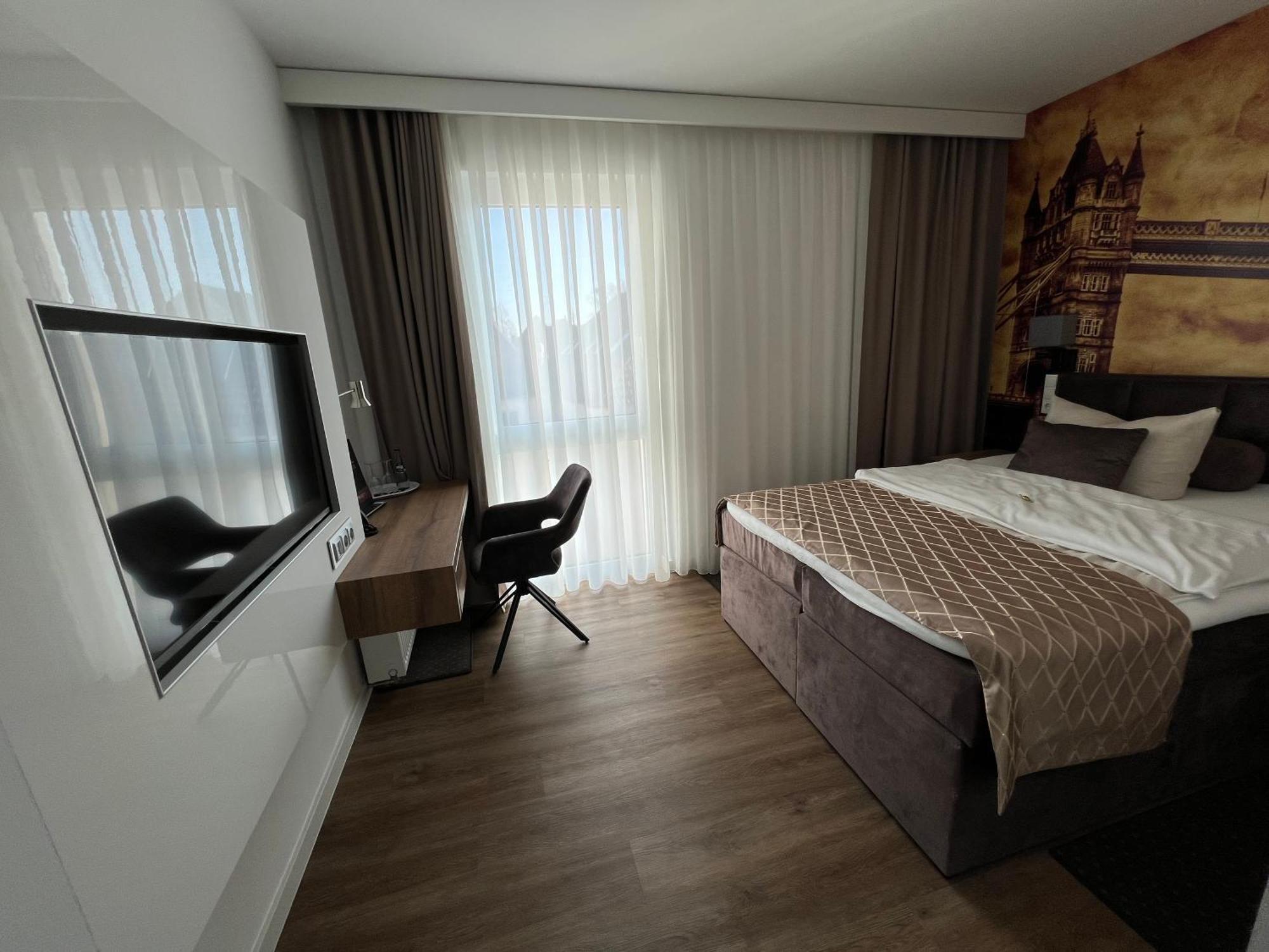 Hotel Ammerlaender Hof Westerstede Buitenkant foto